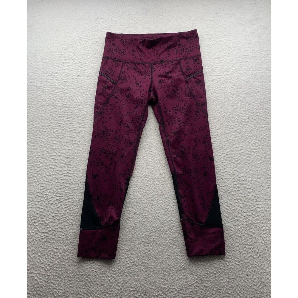 Athleta Capri Leggings Womens XS Garden Relay 2.0 Floral Purple Gusset Yoga Cute